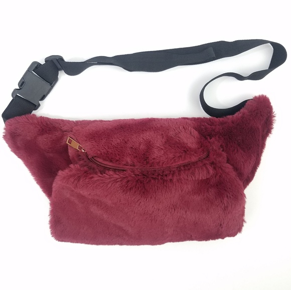oversized fur fanny pack